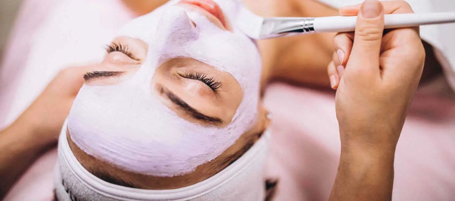 خدمات فیشال و پاکسازی درمانی بدن و صورت